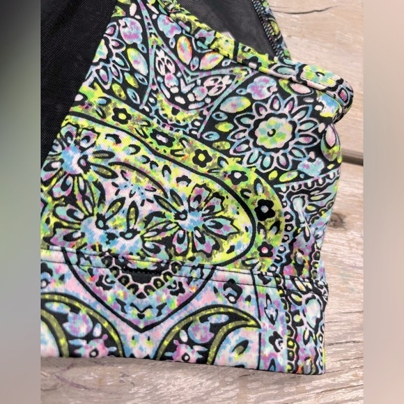 Victoria’s Secret Sports Bra. Women’s Sz-M Neon | Yellow | Black| Mesh Back - Picture 5 of 12